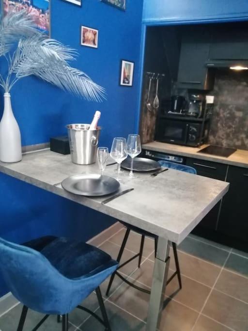 Appartement Avec Sauna Et Balneo Privatifs -Troyes Centre Kültér fotó